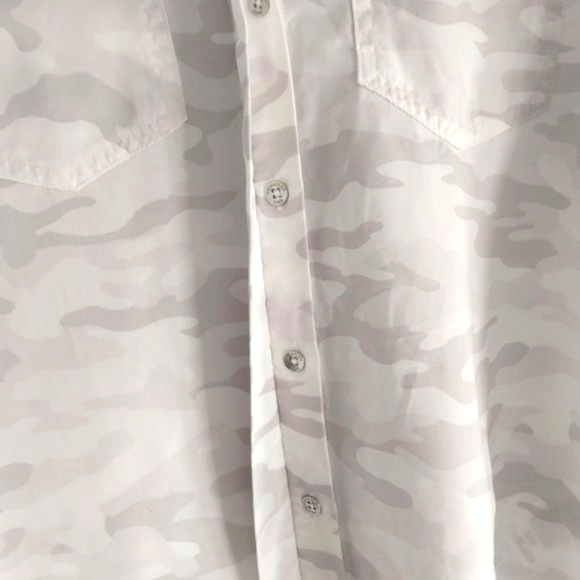 Calvin Klein Jeans Women's Tie Front Button Down Top with Roll Tab Sleev… - Picture 4 of 8